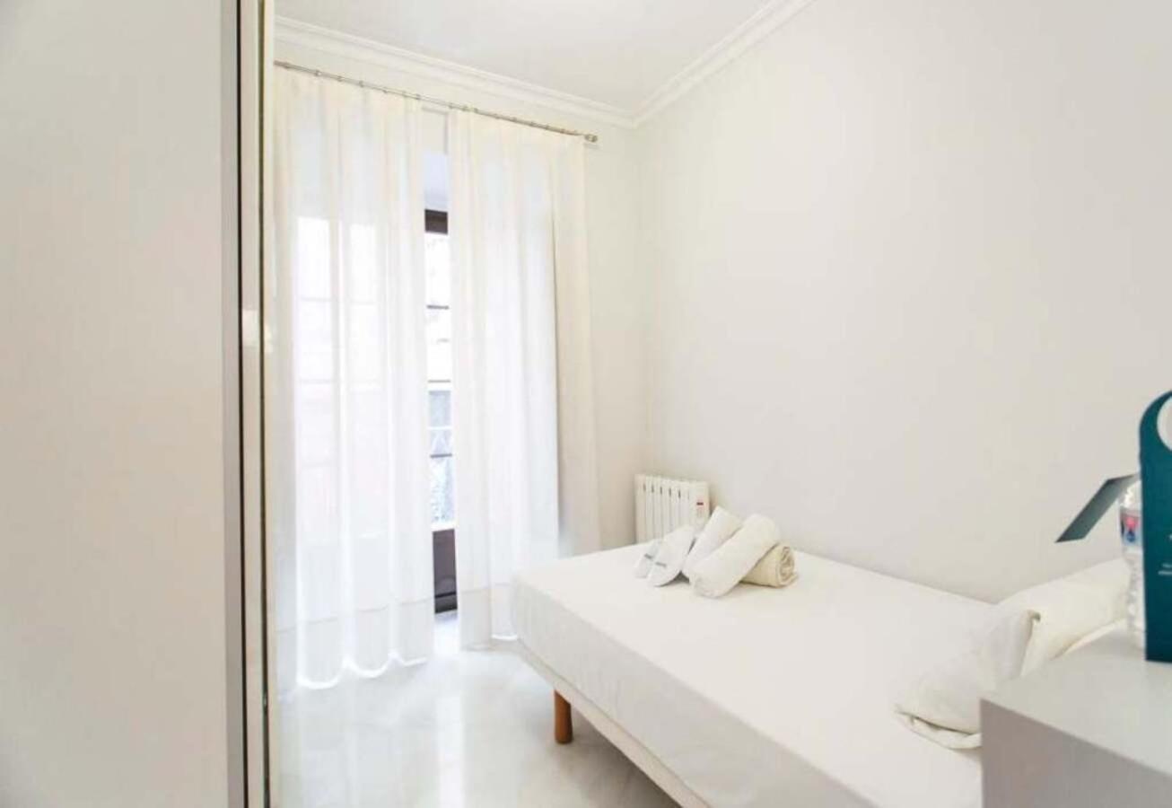 Minimalism And Modern- 2Bd 1Bth- Las Setas Sevilla Eksteriør billede