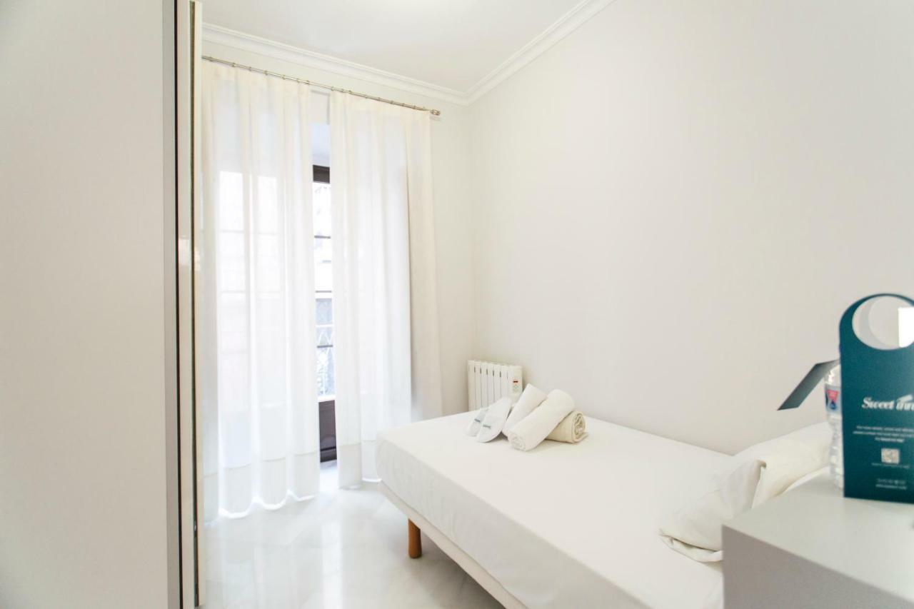 Minimalism And Modern- 2Bd 1Bth- Las Setas Sevilla Eksteriør billede