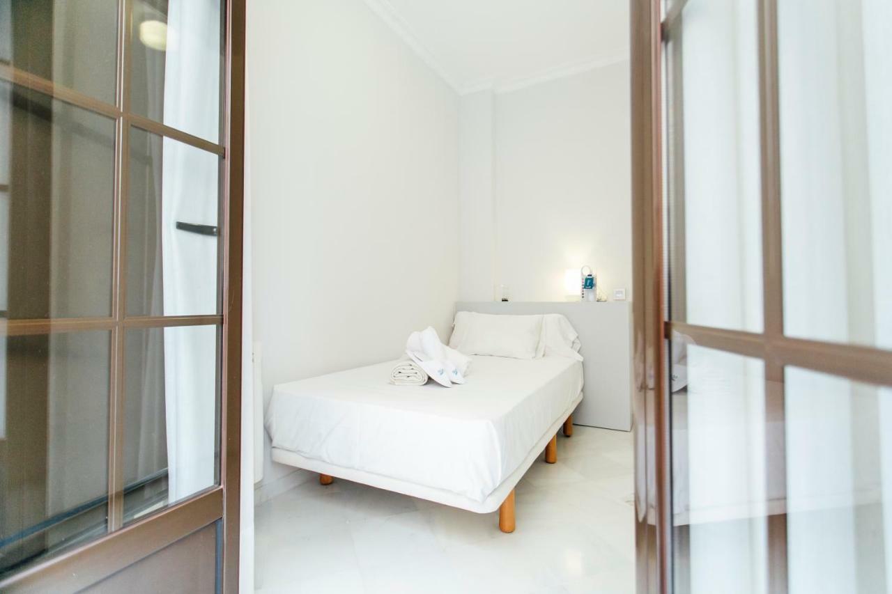 Minimalism And Modern- 2Bd 1Bth- Las Setas Sevilla Eksteriør billede